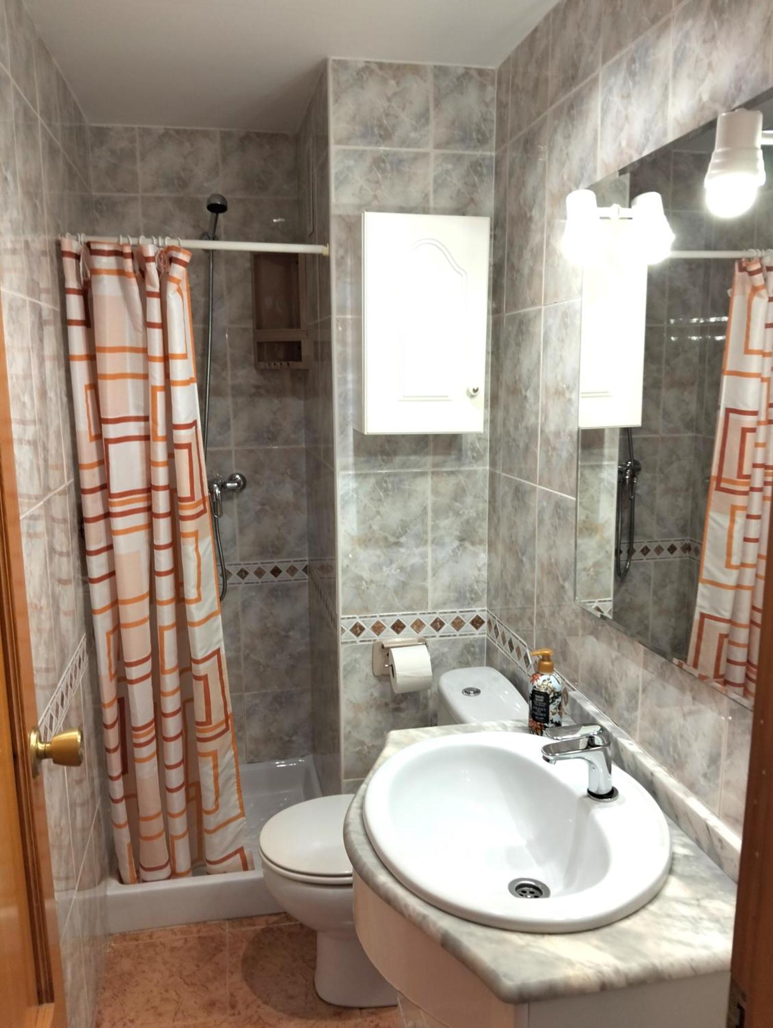 Apartment 1ª Linea Del Mar 2 2 Banos, Parking Subterraneo Incluido, Mascotas El Campello